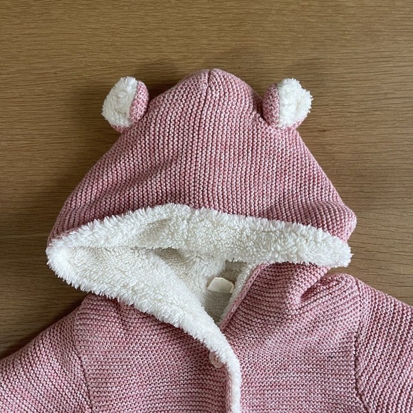 Baby Gap Girl's Size 6-12 mos Bear Sherpa Lined Hoodie Pink Cameo NWT - Picture 4 of 7